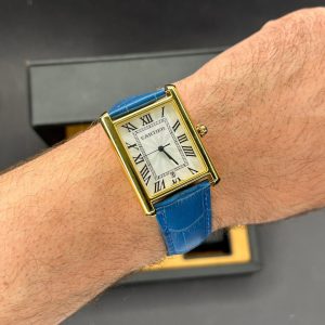 ساعت کارتیه تانک مردانه قاب طلایی بند آبی Cartier Tank GBT8932